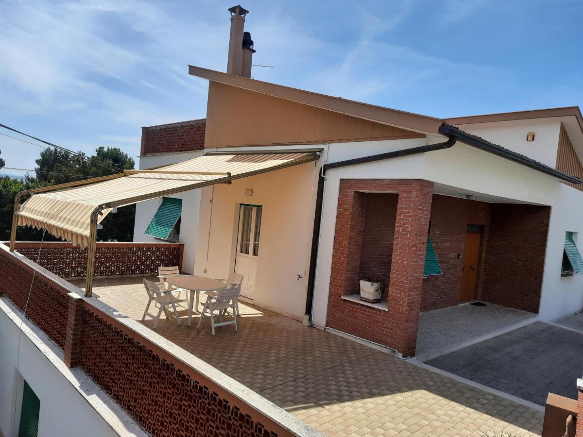 Residence Accordeon Castelfidardo Exterior photo